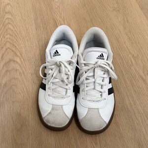 Adidas VL court sneaker